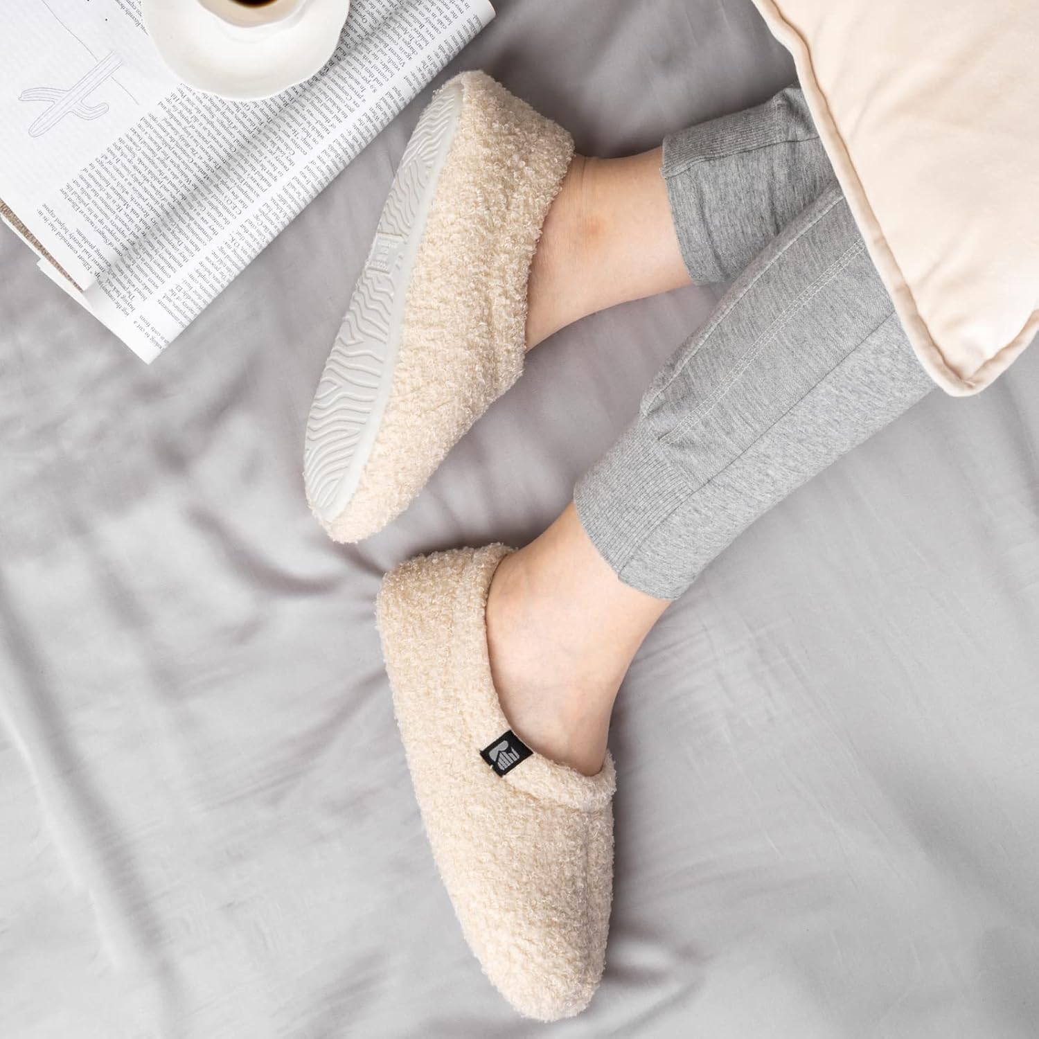 RockDove Women's Teddy Fleece Closed Back Indoor Slipper